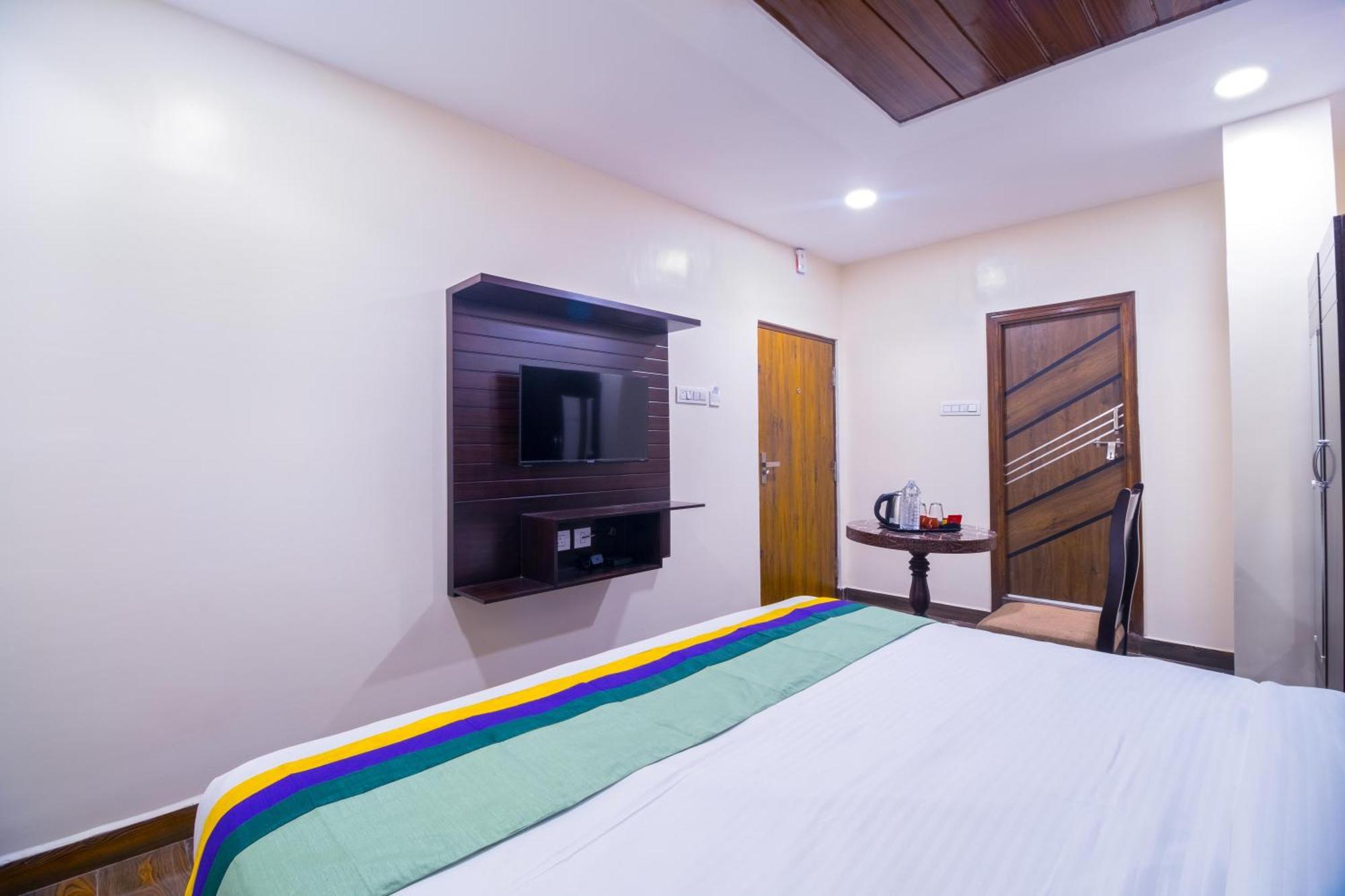 Treebo The Address Inn Mehdipatnam Hyderabad Exterior photo